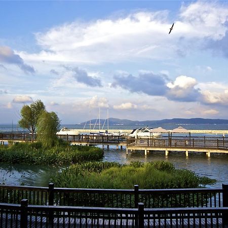 Suzhou Hanyuan Yacht&Resort Hotel Екстериор снимка