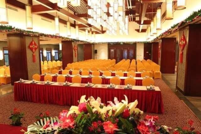 Suzhou Hanyuan Yacht&Resort Hotel Екстериор снимка